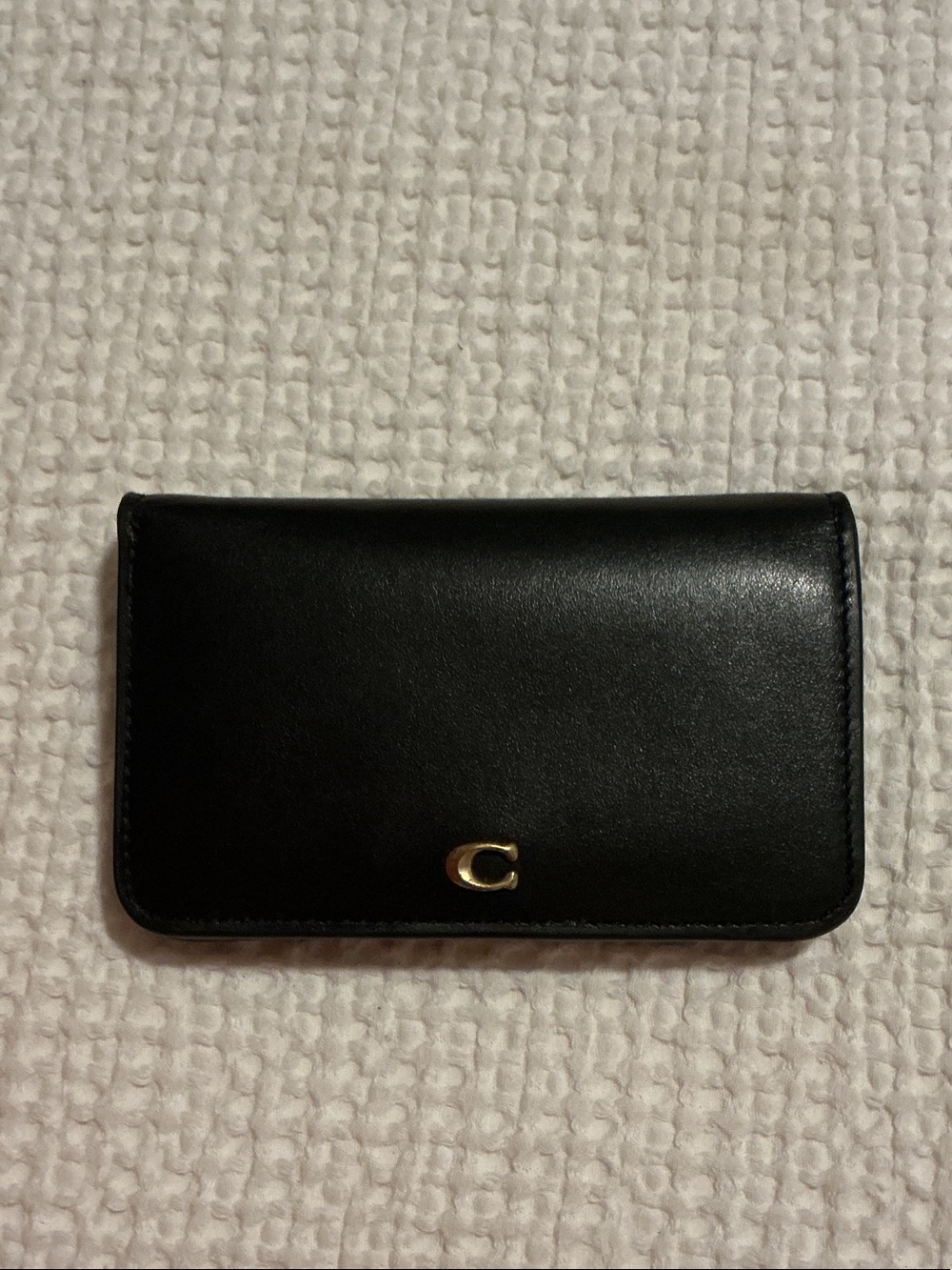 Coach Black Leather Rssential Wallet with Gold 'C' Logo - Picture 2 of 13